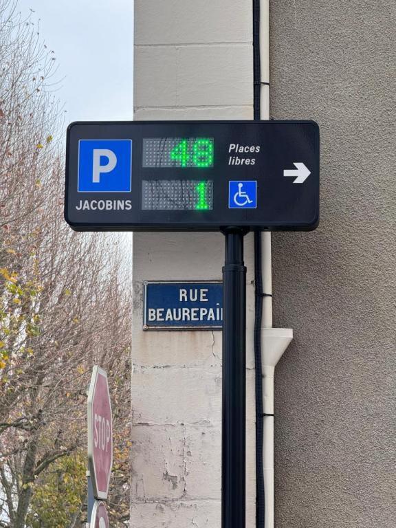 Le Laurencin Sens - Le Duplex - Coeur De Ville Buitenkant foto